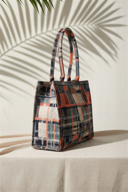 JESSI STREET - CANVAS TOTE - 44