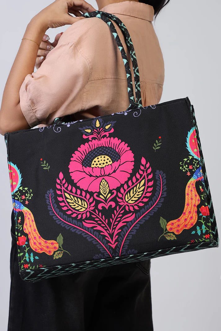 JESSI STREET - CANVAS TOTE - 03