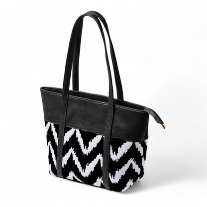 JESSI STREET - ZIGZAG TOTE - 01 - Black