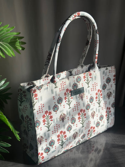 JESSI STREET - CANVAS TOTE - 15