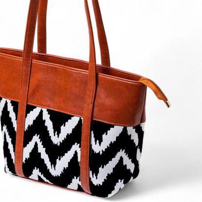 JESSI STREET - ZIGZAG TOTE - 01 - Brown